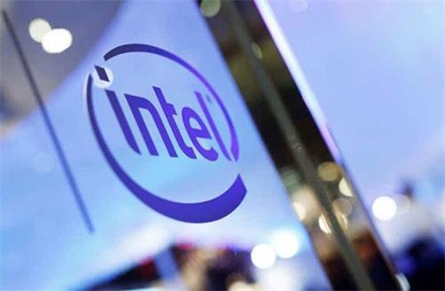英特尔发出警告:需求疲软拖累芯片企业