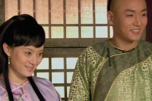 《甄嬛传》甄嬛嫁果郡王,为何舒太妃不反对?原剧中早有提示,不愧是康熙最宠的妃子