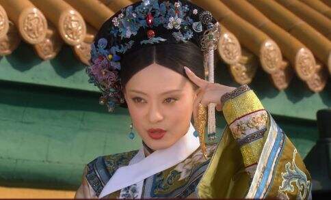 《甄嬛传》安陵容对甄嬛的背叛,其实是被甄嬛所逼,她的心计才更加可怕