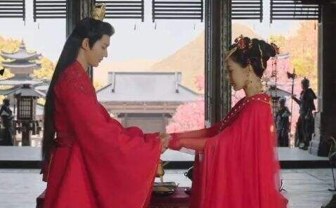 《长相思2》4个女角色的结局,小夭嫁给涂山璟,阿念获得成长,而她惨遭献祭