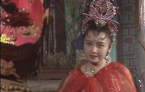 《西游记》孙悟空为什么偷蜘蛛精们的衣服？原著这段太过刺激，看完直接脸红