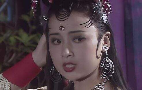 《西游记》孙悟空为什么偷蜘蛛精们的衣服？原著这段太过刺激，看完直接脸红