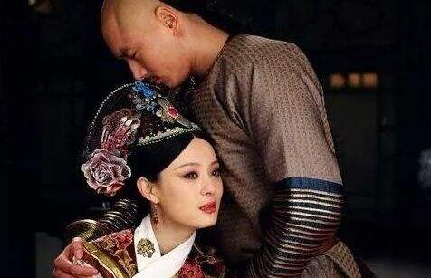 《甄嬛传》胖橘到死都不知道,甄嬛和果郡王私通的证据,竟然就在龙凤胎名字中