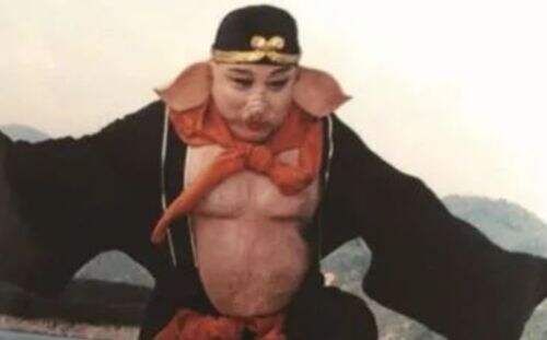 《西游记》猪八戒这么好色,为什么女儿国时候却不动心?其实他可精了!