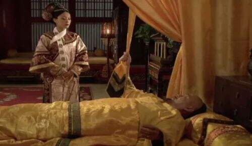 《甄嬛传》雍正死前为何扯黄带子?其实这里暗藏玄机,甄嬛差点就功亏一篑了