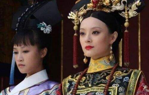 《甄嬛传》为什么甄嬛最后不让弘曕继位,却选养子弘历?其实她的做法另有考虑
