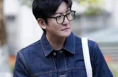 《小夫妻》周全被开除早有先兆,领导夹菜他转桌,不懂职场规矩吃大亏!