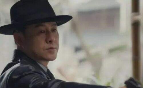 《孤舟》“八号细胞”就在肖若彤身边，周知非的潜台词暴露了真实身份，算计太狠！