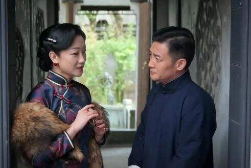 《孤舟》叛徒不止“八号细胞”一人!周知非拿出画像,众人才知晓,竟还是老熟人?