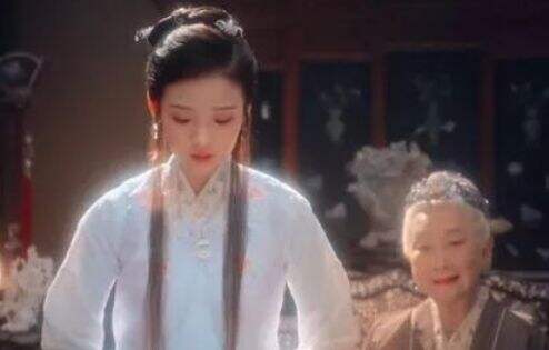 新《红楼梦》开播差评一片,被评每看一分钟都遭难,网友:对着抄都抄不好!