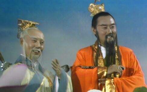 《西游记》孙悟空砸了人参果树，为何镇元子还要与他结拜？其实他另有打算