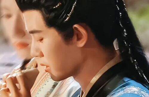 《流水迢迢》卫昭对江慈心动的几个瞬间,高冷男主也有小心思,太甜了!