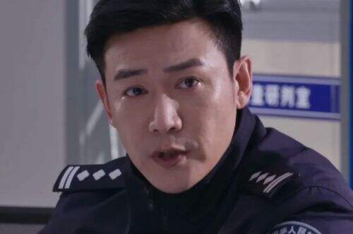 《人民警察》梁震用林灿“威逼”刘广胜,背后还有元凶,原来他另有所图