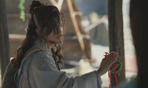 《永夜星河》都以为公输锦囊是宝贝,其实真正的法宝是它,怪不得能压制慕声