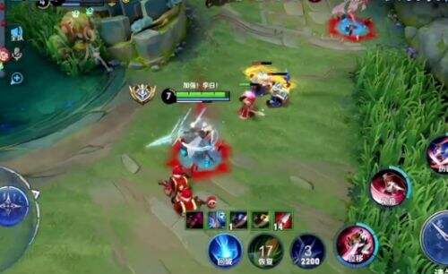 旭旭宝宝锐评《王者荣耀》,称游戏是很火,但大主播没几个,还不如DNF