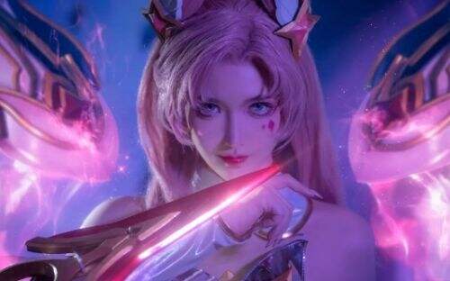 LOL星守卡莎COS：颜值气质太绝，还原度100%，我们的目标是星辰大海