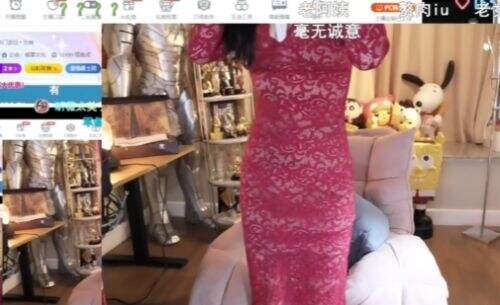 呆妹儿穿圣诞红色