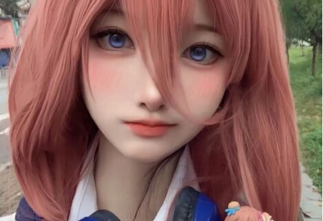 《五等分的花嫁》中野三玖COS:颜值爆表,身材绝好,呆萌少女谁不爱