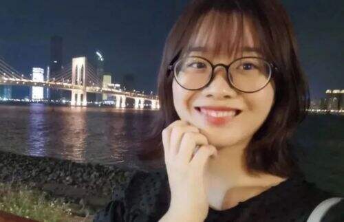 雷军亲自下场挖人,竟开出千万年薪,95后AI天才少女一夜爆火