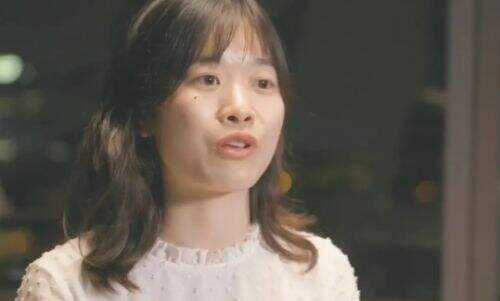 雷军亲自下场挖人,竟开出千万年薪,95后AI天才少女一夜爆火