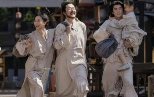 《大奉打更人》遭全网吐嘲，排场越大剧越烂，演技不行就别“尬吹”