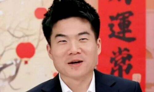 董宇辉自掏腰包办跨年晚会,声势浩大令人震惊,看来是真赚到钱了