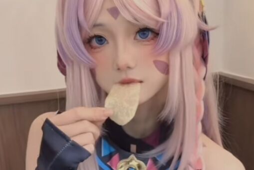 《原神》茜特菈莉超美COS：可爱动人，还原度太高，不愧是黑曜石奶奶