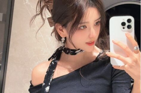 美女主持Rita晒顶级美照,黑色露肩装诱惑满满,纯欲风简直太合适了