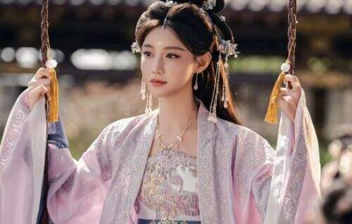 《大奉打更人》她是田曦薇最好的姐妹，曾与“火箭少女”失之交臂