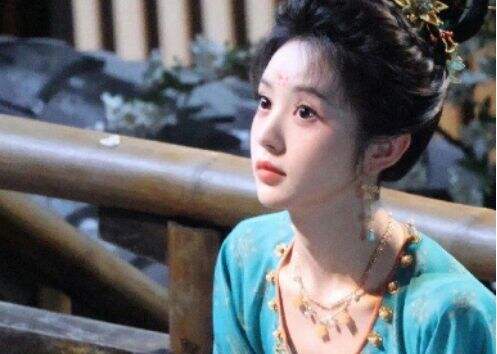 《子夜归》腾讯首播，田曦薇又一新剧来袭，白天恋爱夜晚互斗，太好磕了