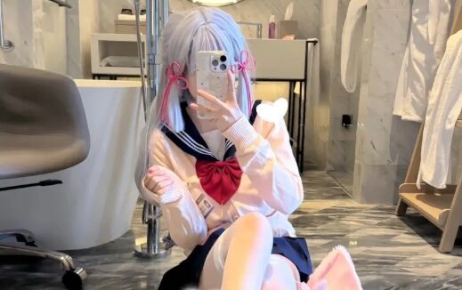 《原神》神里绫华COS:白袜女友既视感,青春气息满满,美得让人陶醉