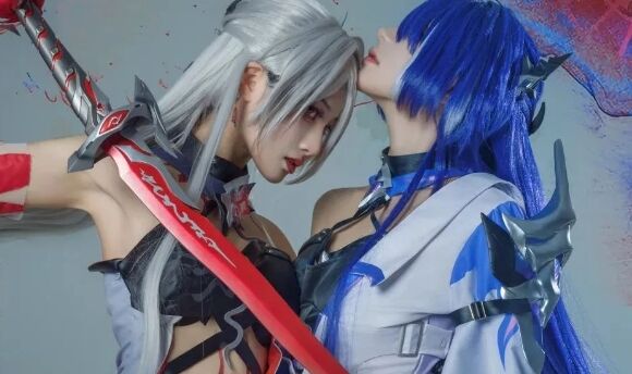 《崩铁》黄泉双形态COS:冷艳动人,此身如朝露,愿为逝者哀哭