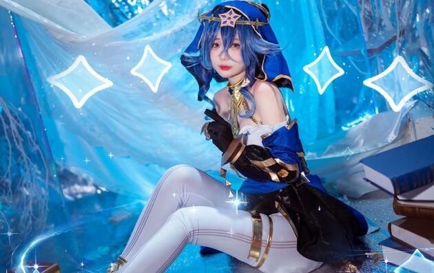萌妹COS《原神》莱依拉:慵懒深情