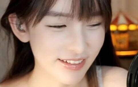 赵小臭力挺周淑怡,称恋爱没有错,只是爱错了人,网友:真是好姐妹
