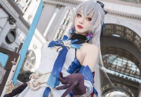 《崩铁》布洛妮娅COS: