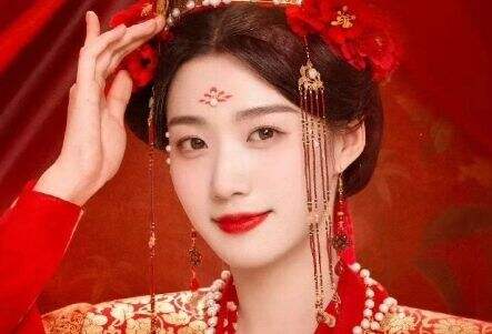 《五福临门》首播获好评,《墨雨云间》原班人马,喜剧内核打动观众