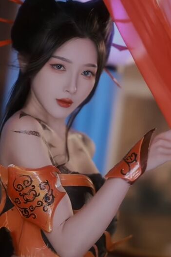 《天行九歌》焰灵姬超绝COS:小姐姐颜值太高,仿佛动画里走出来的