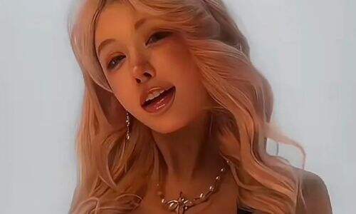 美女主播称自己是“万人迷”,前任都找自己复合,网友:你开心就好