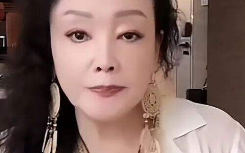 知名女星大S在日本去世,汪小菲和张兰表现太寒心,网友纷纷震怒