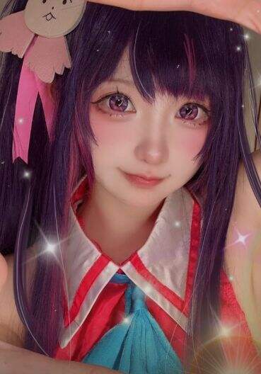 《我推的孩子》星野爱COS:还原度超高,眼里都是星星,可爱程度拉满