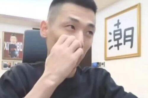 旭旭宝宝参加同学聚会，竟然不是其中混最好的，网友惊呼：人外有人