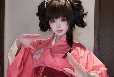 《甲铁城的卡巴内瑞》无名COS：元气满满太可爱，战斗形态气势十足