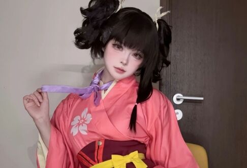 《甲铁城的卡巴内瑞》无名COS：元气满满太可爱，战斗形态气势十足