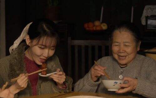 《六姊妹》何家喜做梦都没想到,霸占祖宅赶走大姐,报应来的这么快