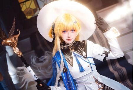 《鸣潮》菲比超还原COS: