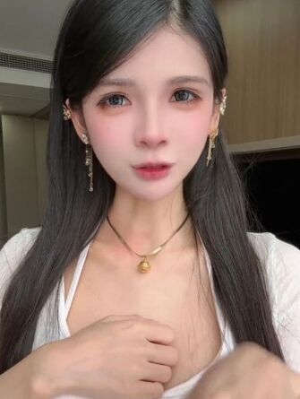 狗头萝莉被质疑“取肋瘦腰”，发视频晒身材回应，让大家没必要焦虑