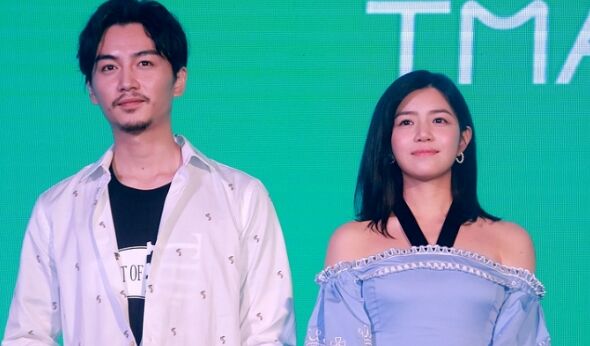 陈晓和陈妍希官宣离婚,9年婚姻正式结束,网友:早就猜到了