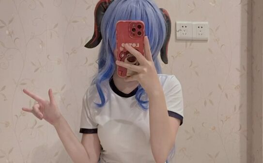 《原神》甘雨COS:白袜运动服太可爱,小姐姐颜值太绝,谁能不喜欢