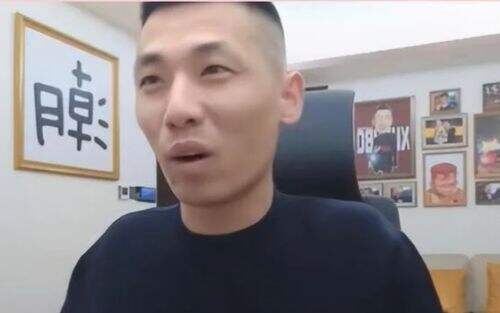旭旭宝宝的代练失职，做错事还一直辩解，气的宝哥直接开骂：踢出去