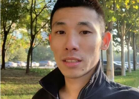 旭旭宝宝计划送粉丝车,水友见面预计送1000万礼物,包括奔驰S400
